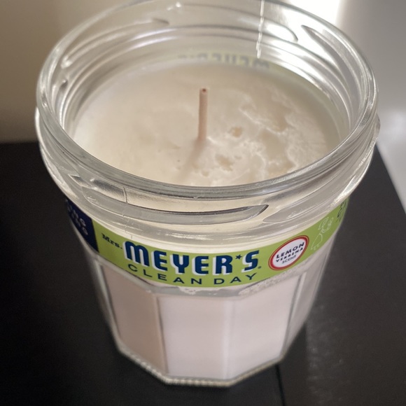 Mrs. Meyers Clean Day Candle - Picture 4 of 4